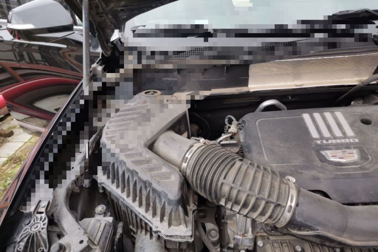 Used Cadillac XT6 2022 2.0T Six-Seater Four-Wheel Drive Luxury Version Engine Bay Right