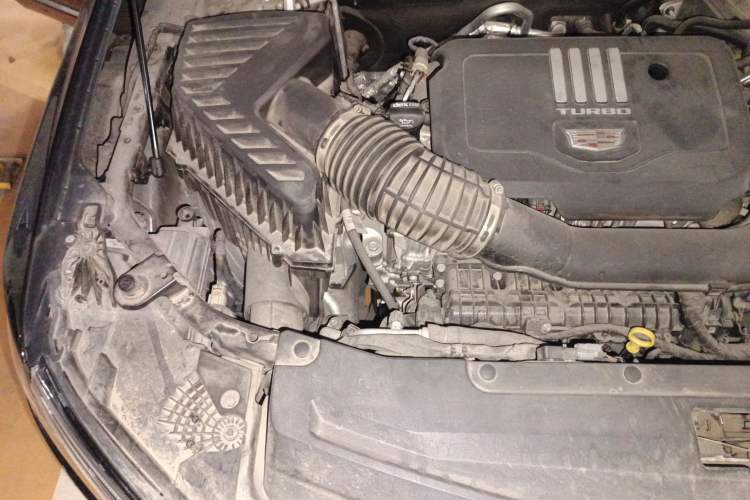 Used Cadillac XT6 2022 2.0T Six-Seater Four-Wheel Drive Luxury Version Engine Bay Right