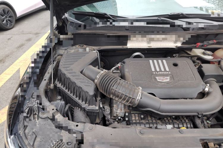 Used Cadillac XT6 2022 2.0T Six-Seater Four-Wheel-Drive Luxury Version Engine Bay Right