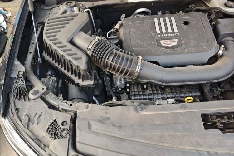 Used Cadillac XT6 2022 2.0T Six-Seater Four-Wheel Drive Luxury 120th Anniversary Limited Edition Engine Bay Right