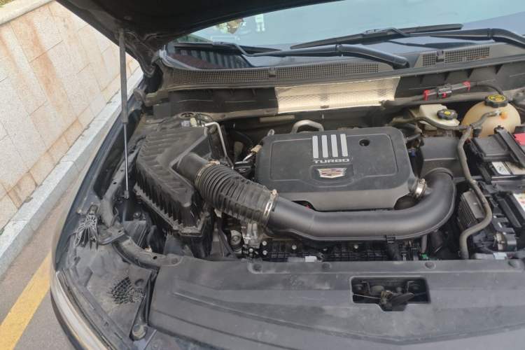 Used Cadillac XT6 2022 2.0T 7-Seater Four-Wheel Drive Luxury Version Engine Bay Right