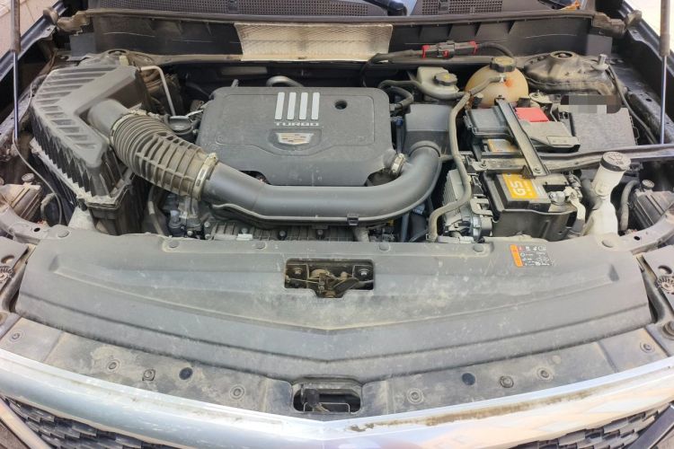 Used Cadillac XT6 2022 2.0T Six-Seater Four-Wheel-Drive Luxury Version Engine Bay