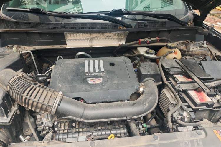 Used Cadillac XT6 2022 2.0T Six-Seater Four-Wheel Drive Luxury Version Engine Bay