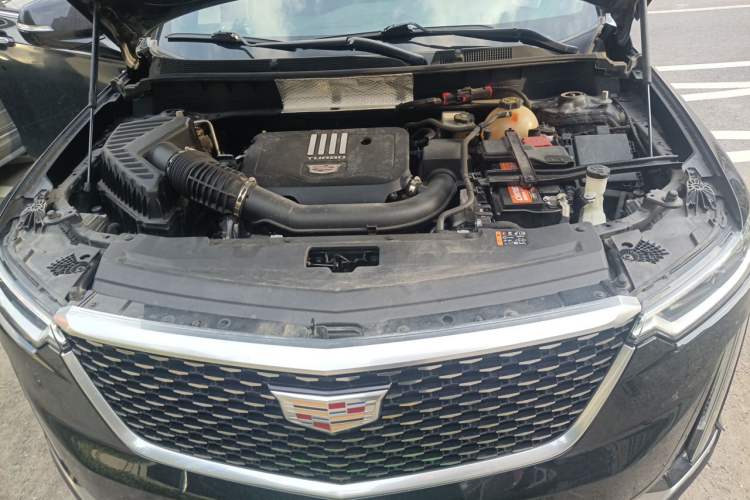 Used Cadillac XT6 2022 2.0T 7-Seater Four-Wheel Drive Luxury 120th Anniversary Limited Edition Engine Bay