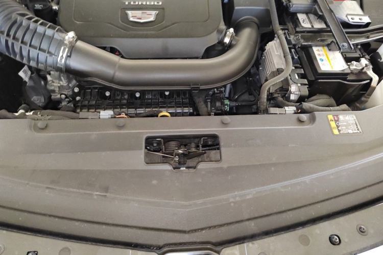 Used Cadillac XT6 2022 2.0T Six-Seater Four-Wheel Drive Luxury Version Engine Bay