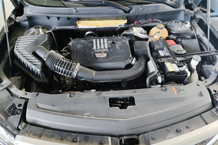 Used Cadillac XT6 2022 2.0T Six-Seater Two-Wheel-Drive Luxury Version Engine Bay
