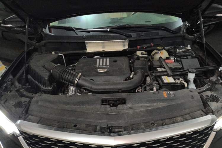 Used Cadillac XT6 2022 2.0T 7-Seater Four-Wheel Drive Luxury Standard Edition Engine Bay