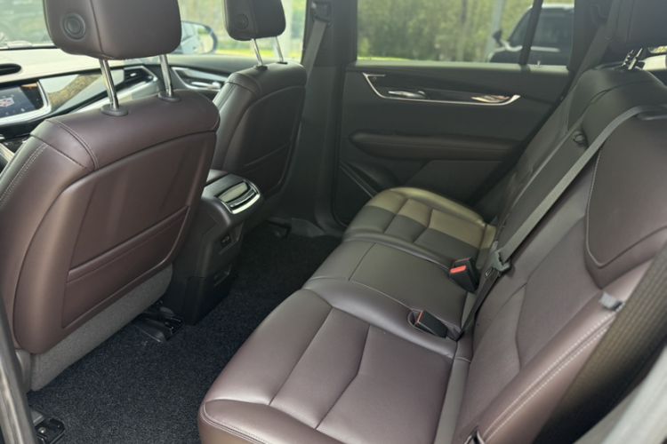 Used Cadillac XT6 2022 2.0T 7-Seater Two-Wheel Drive Luxury Version Exterior 12