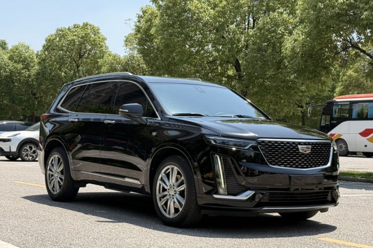Used Cadillac XT6 2022 2.0T 7-Seater Four-Wheel Drive Luxury Version Exterior 2