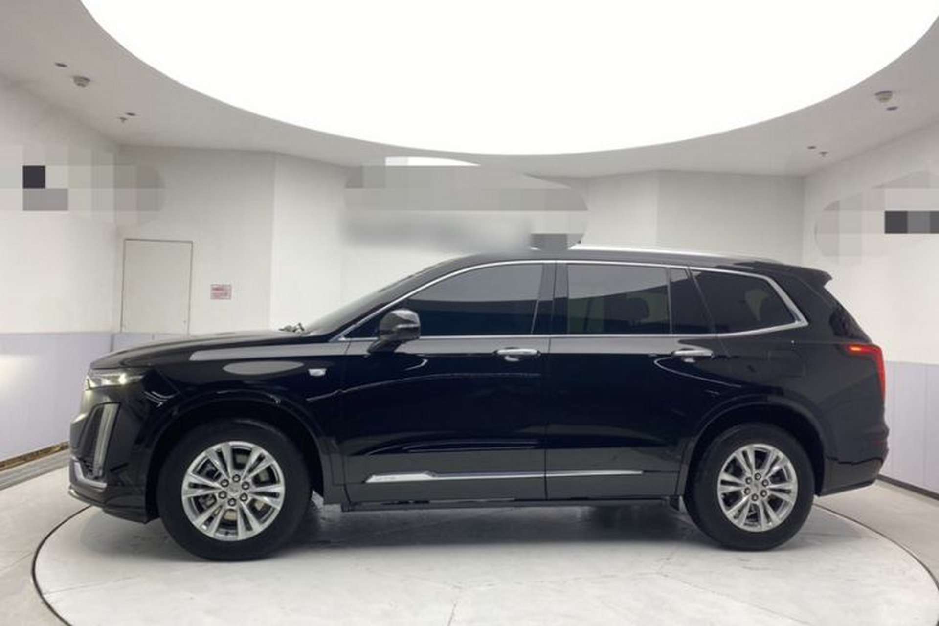 Used Cadillac XT6 2022 2.0T 7-Seater Four-Wheel-Drive Luxury Version Exterior 2