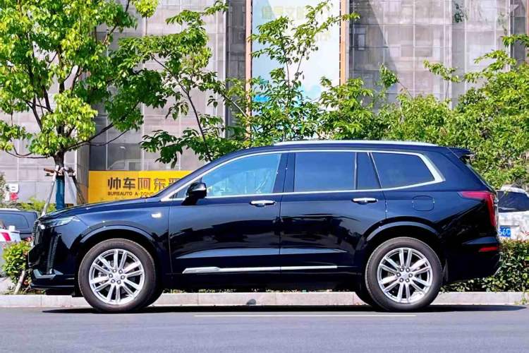 Used Cadillac XT6 2022 2.0T Six-Seater Four-Wheel-Drive Luxury Standard Edition Exterior 2