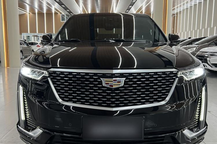 Used Cadillac XT6 2022 2.0T Six-Seater Four-Wheel Drive Luxury Version Exterior 2