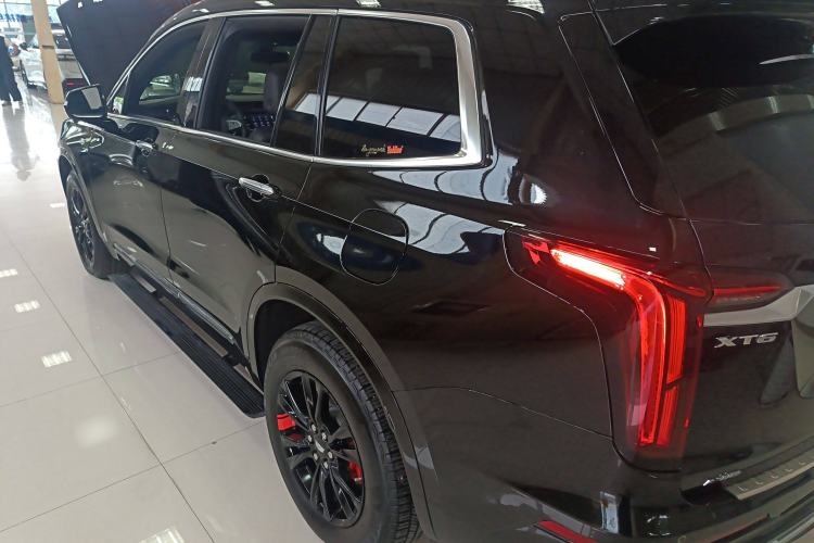 Used Cadillac XT6 2022 2.0T Six-Seater Four-Wheel-Drive Luxury Version Exterior 3
