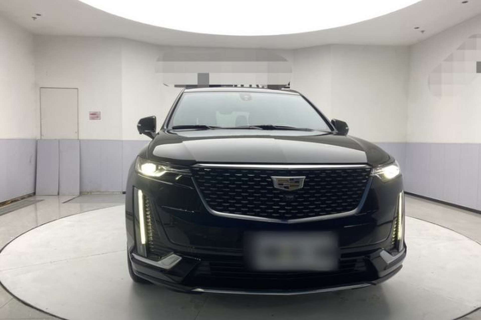 Used Cadillac XT6 2022 2.0T 7-Seater Four-Wheel-Drive Luxury Version Exterior 3