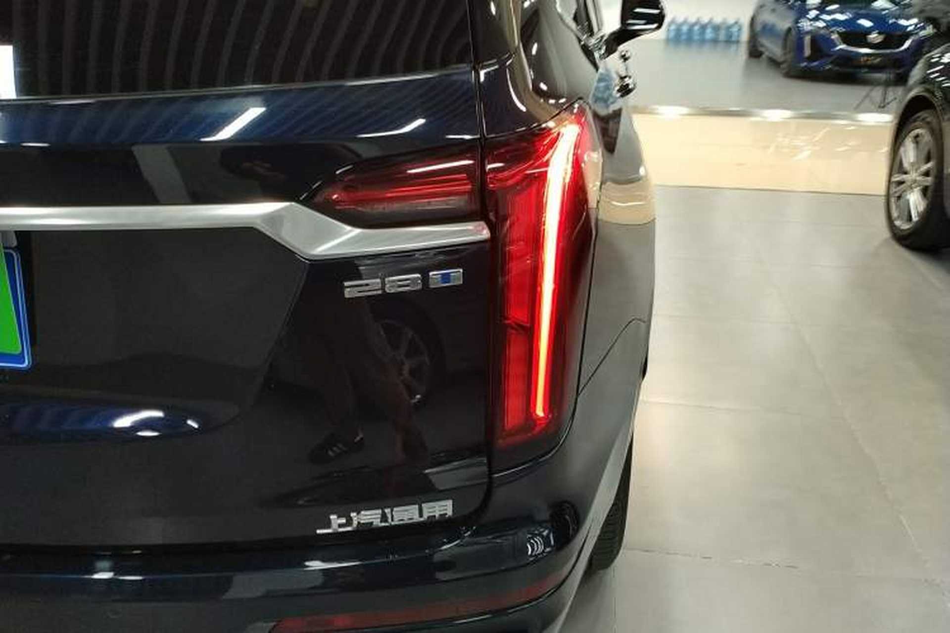 Used Cadillac XT6 2022 2.0T Six-Seater Four-Wheel Drive Luxury Version Exterior 3