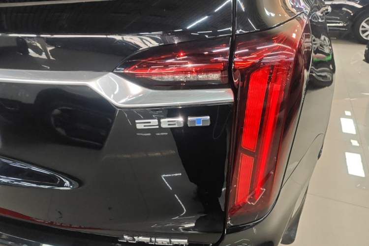 Used Cadillac XT6 2022 2.0T 7-Seater Two-Wheel Drive Luxury Version Exterior 3