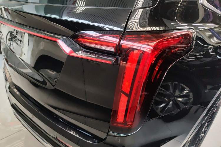 Used Cadillac XT6 2022 2.0T Six-Seater Four-Wheel Drive Luxury 120th Anniversary Limited Edition Exterior 3