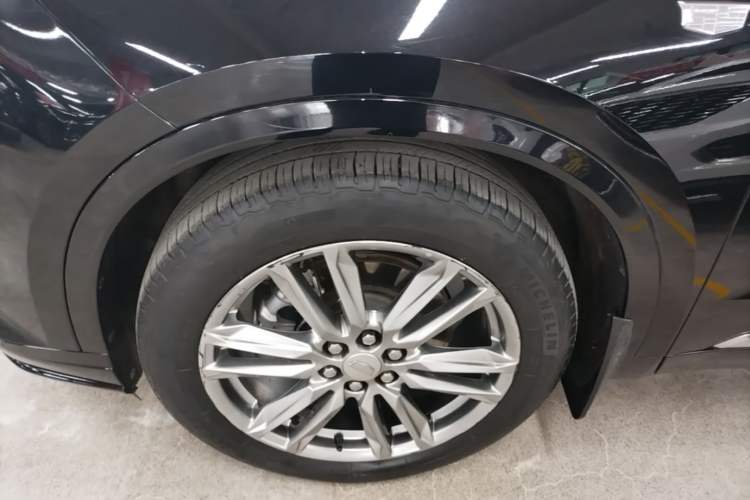 Used Cadillac XT6 2022 2.0T Six-Seater Two-Wheel-Drive Luxury Version Exterior 4