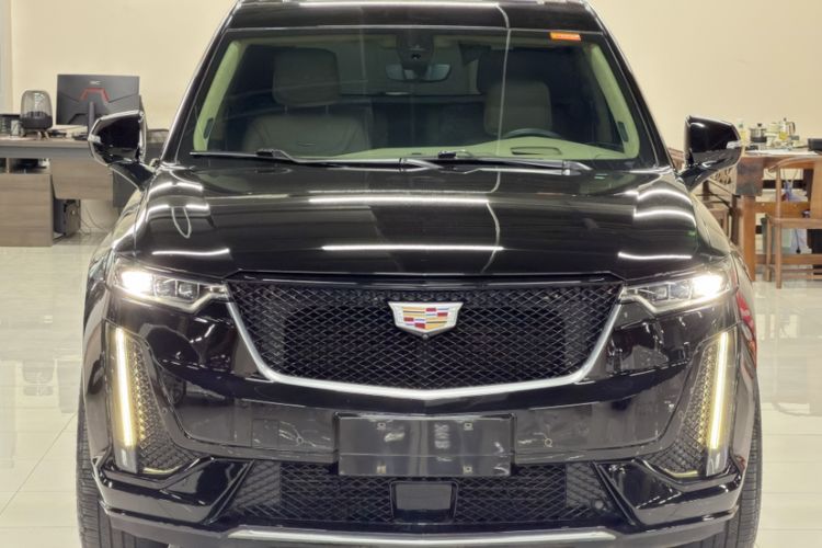 Used Cadillac XT6 2022 2.0T Six-Seater All-Wheel-Drive Platinum 120th Anniversary Limited Edition Exterior 4