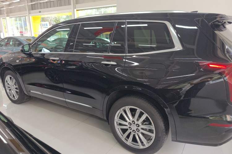Used Cadillac XT6 2022 2.0T 7-Seater Four-Wheel Drive Luxury Standard Edition Exterior 5