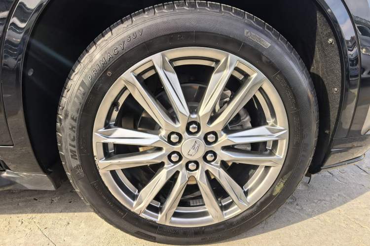 Used Cadillac XT6 2022 2.0T 7-Seater Two-Wheel Drive Luxury Version Exterior 6