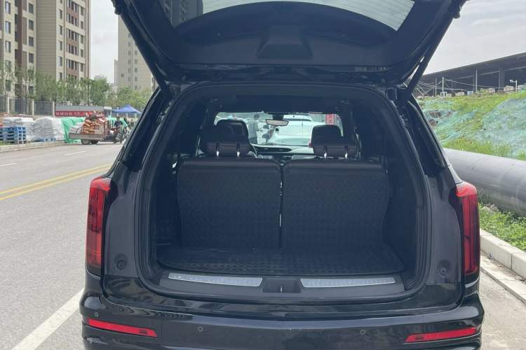 Used Cadillac XT6 2022 2.0T Six-Seater Four-Wheel Drive Luxury Version Exterior 6