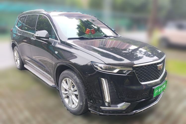 Used Cadillac XT6 2022 2.0T 7-Seater Four-Wheel-Drive Luxury Version Front Right 45 Deg