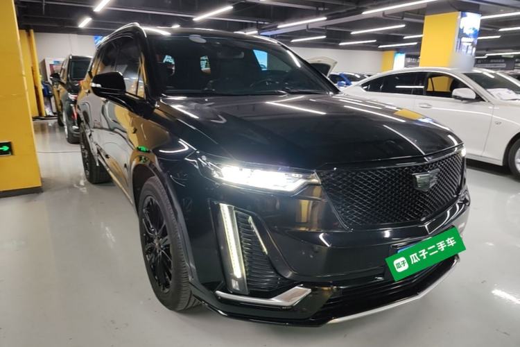 Used Cadillac XT6 2022 2.0T Six-Seater Two-Wheel-Drive Luxury Version Front Right 45 Deg