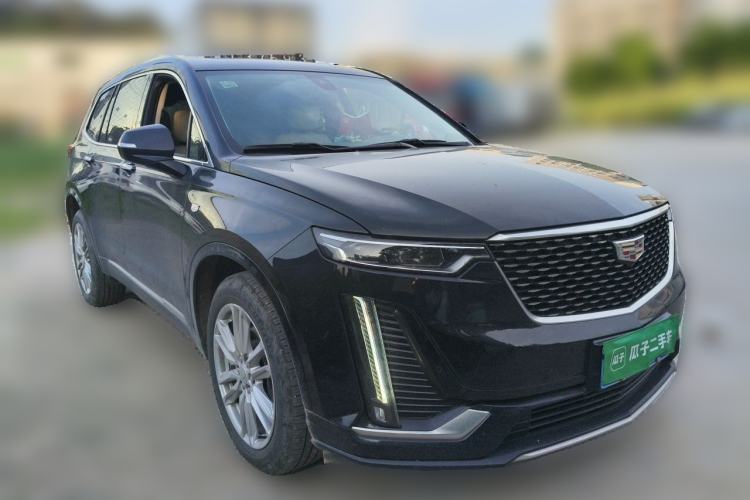 Used Cadillac XT6 2022 2.0T Six-Seater Four-Wheel Drive Luxury Version Front Right 45 Deg