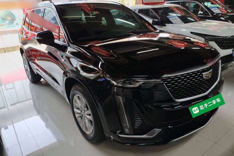Used Cadillac XT6 2022 2.0T Six-Seater Four-Wheel-Drive Luxury Version Front Right 45 Deg