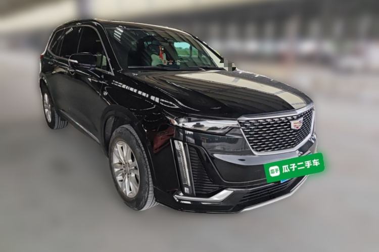Used Cadillac XT6 2022 2.0T 7-Seater Four-Wheel-Drive Luxury Version Front Right 45 Deg