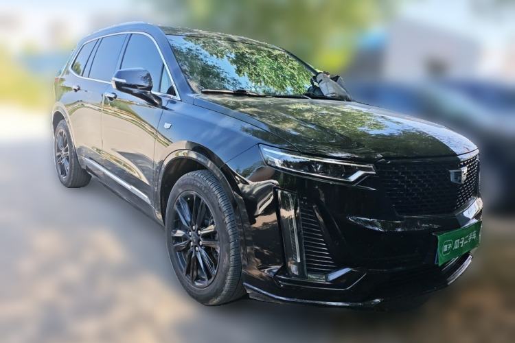 Used Cadillac XT6 2022 2.0T 7-Seater Two-Wheel Drive Luxury Version Front Right 45 Deg