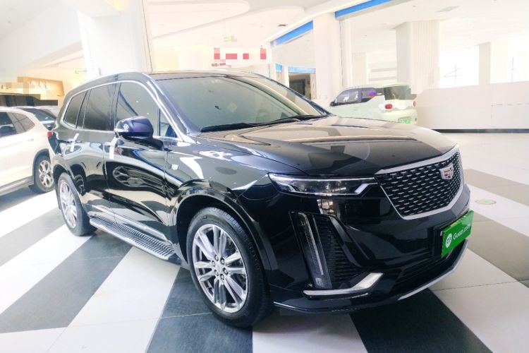 Used Cadillac XT6 2022 2.0T Six-Seater Two-Wheel-Drive Luxury Version Front Right 45 Deg