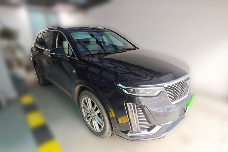 Used Cadillac XT6 2022 2.0T 7-Seater Four-Wheel Drive Luxury Version Front Right 45 Deg