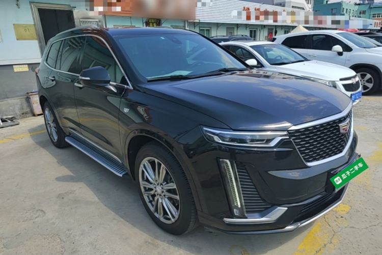 Used Cadillac XT6 2022 2.0T 7-Seater Two-Wheel Drive Luxury Version Front Right 45 Deg