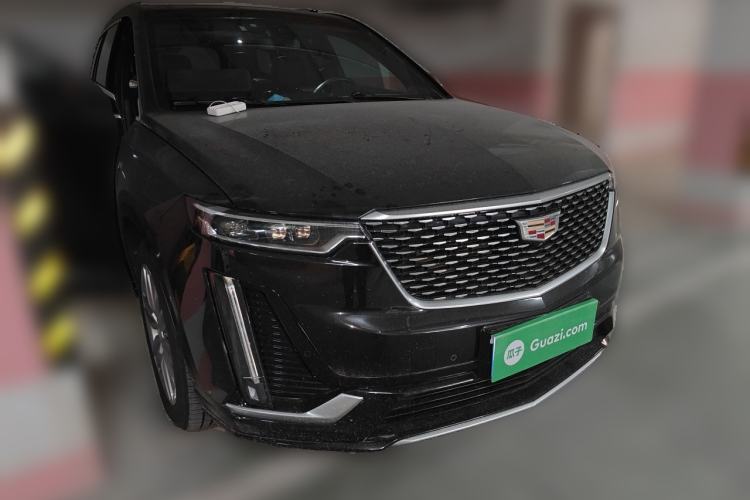 Used Cadillac XT6 2022 2.0T Six-Seater Two-Wheel-Drive Luxury Version Front Right 45 Deg