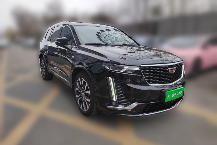 Used Cadillac XT6 2022 2.0T Six-Seater Four-Wheel-Drive Luxury Version Front Right 45 Deg
