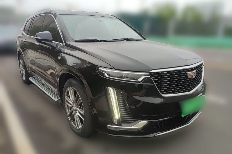 Used Cadillac XT6 2022 2.0T 7-Seater Two-Wheel Drive Luxury Version Front Right 45 Deg