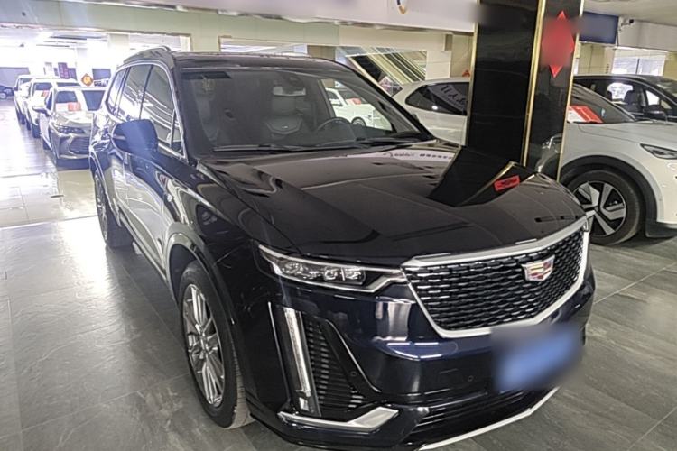 Used Cadillac XT6 2022 2.0T Six-Seater Two-Wheel-Drive Luxury Version Front Right 45 Deg