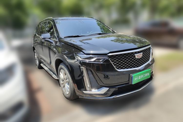 Used Cadillac XT6 2022 2.0T Six-Seater Four-Wheel-Drive Luxury Version Front Right 45 Deg