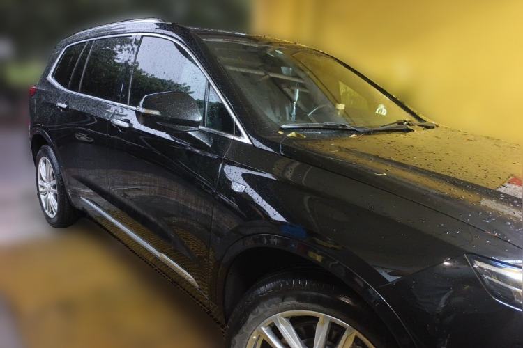 Used Cadillac XT6 2022 2.0T Six-Seater Four-Wheel-Drive Luxury Standard Edition Front Right 45 Deg