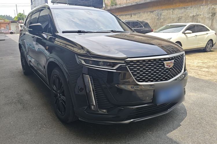 Used Cadillac XT6 2022 2.0T 7-Seater Four-Wheel Drive Luxury Version Front Right 45 Deg