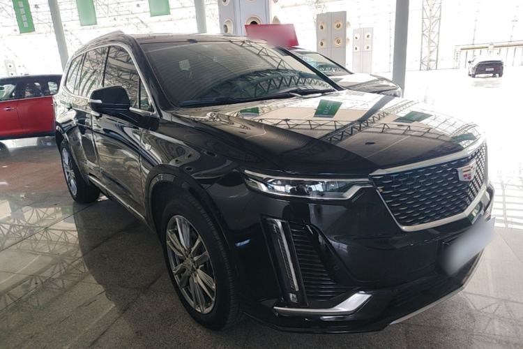 Used Cadillac XT6 2022 2.0T Six-Seater Two-Wheel-Drive Luxury Version Front Right 45 Deg