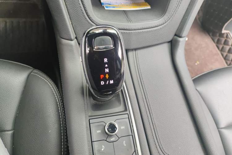 Used Cadillac XT6 2022 2.0T 7-Seater Four-Wheel-Drive Luxury Version Gear Lever