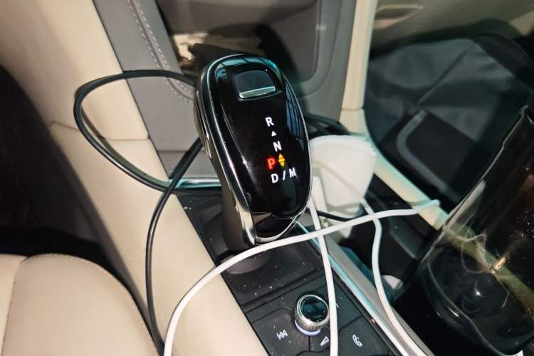 Used Cadillac XT6 2022 2.0T 7-Seater Four-Wheel Drive Luxury Version Gear Lever