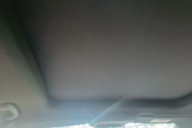 Used Cadillac XT6 2022 2.0T Six-Seater Four-Wheel Drive Luxury Version Headliner