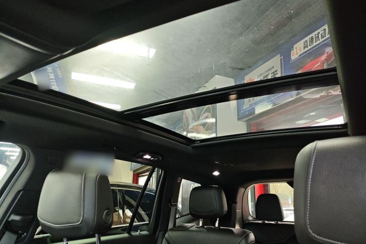 Used Cadillac XT6 2022 2.0T Six-Seater Two-Wheel-Drive Luxury Version Headliner