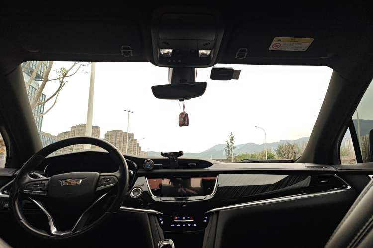 Used Cadillac XT6 2022 2.0T Six-Seater Four-Wheel Drive Luxury 120th Anniversary Limited Edition Headliner