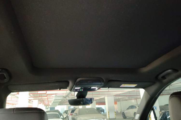 Used Cadillac XT6 2022 2.0T Six-Seater Four-Wheel Drive Luxury Version Headliner