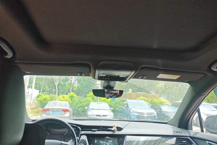 Used Cadillac XT6 2022 2.0T Six-Seater Four-Wheel-Drive Luxury Standard Edition Headliner